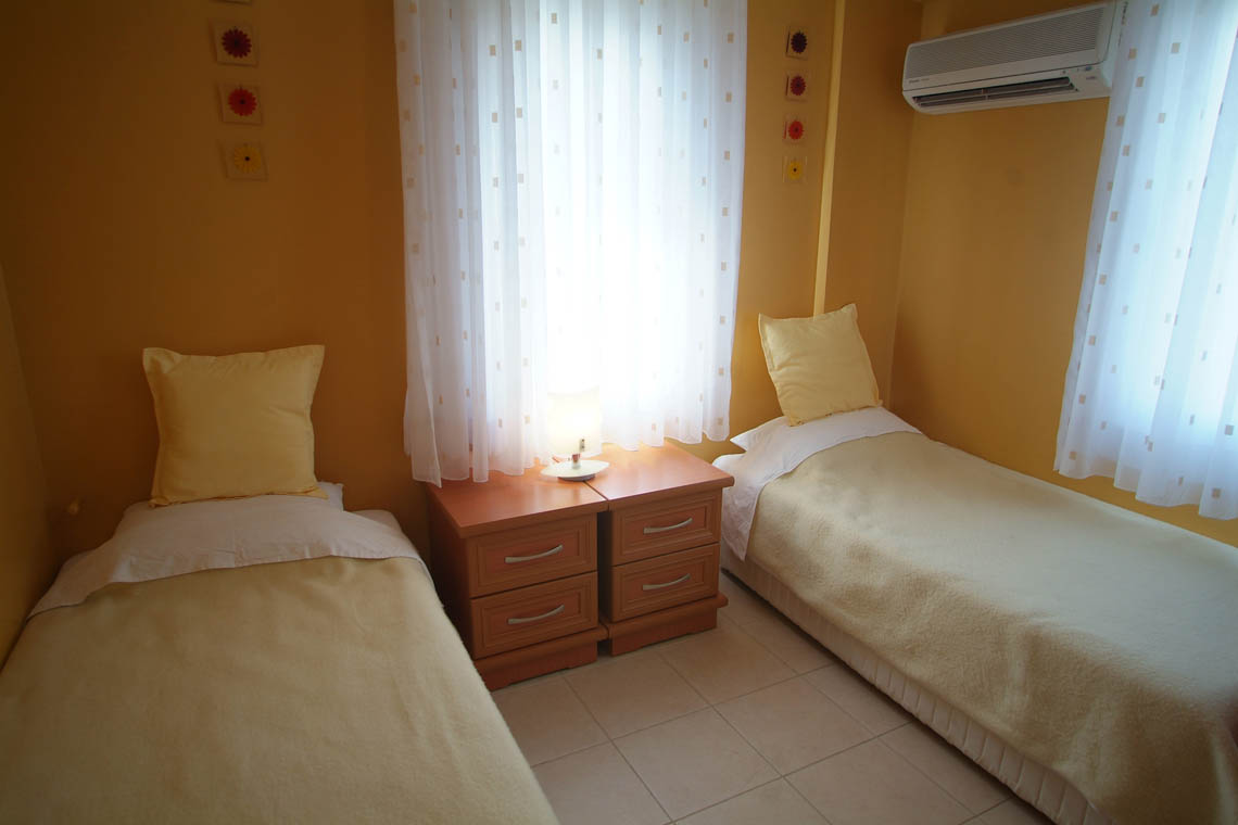 Ezmen Villa